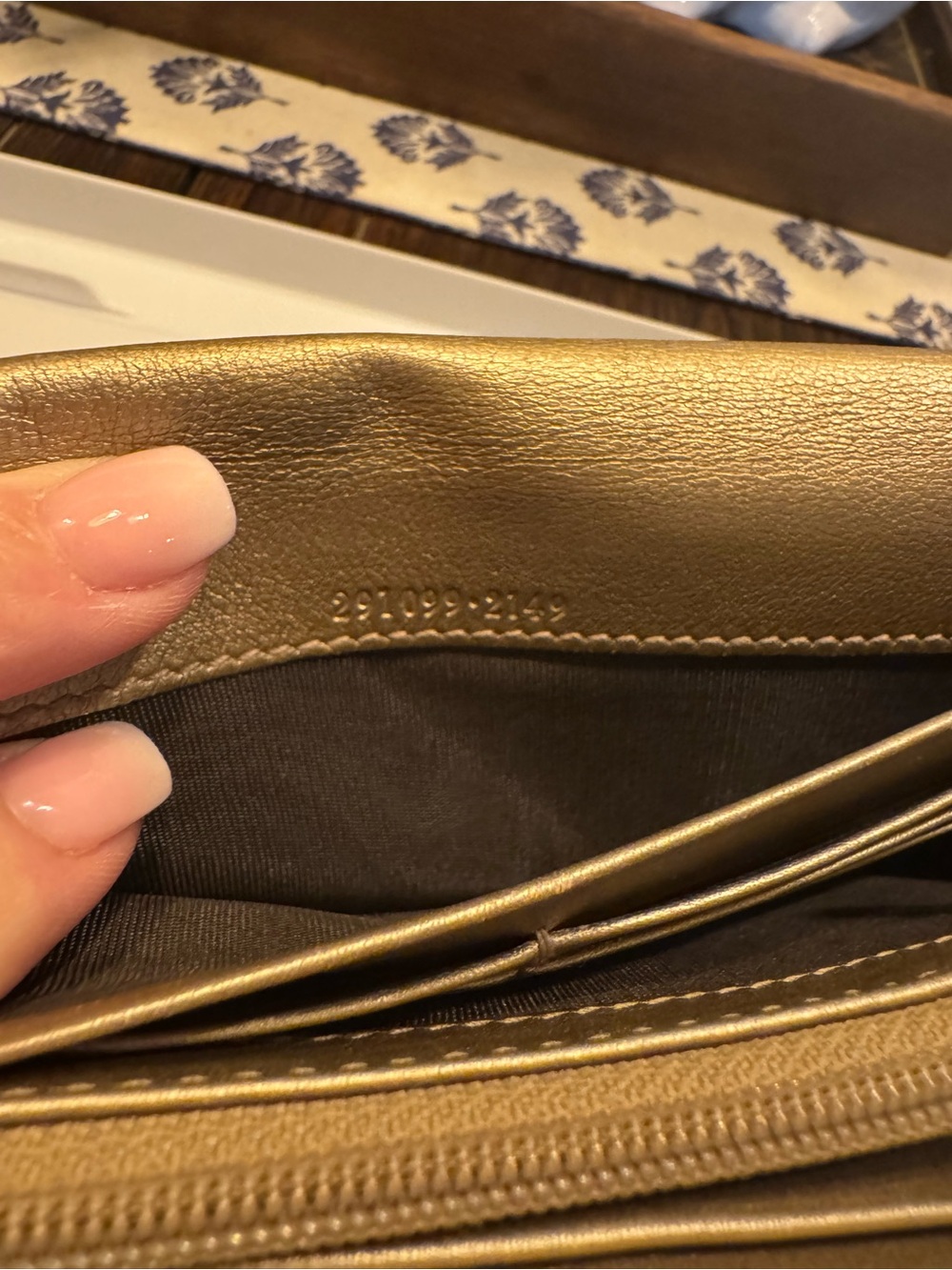 Authentic Gucci Metallic Guccissima Continental Wallet Bronze/Gold - Picture 6 of 11